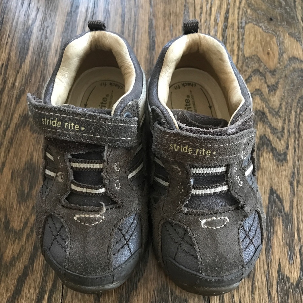 Stride Rite Sneakers Size 6 - Worn A Few Times